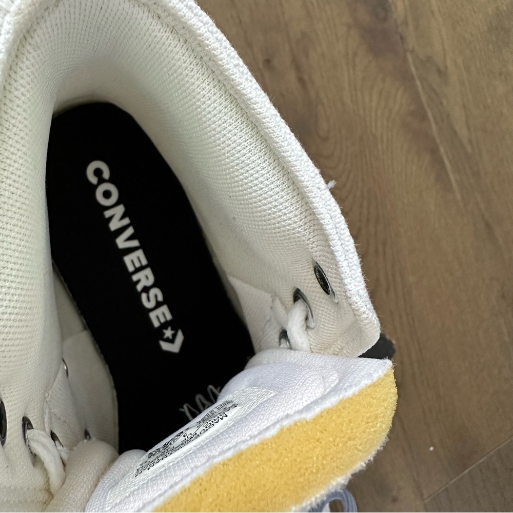 Women’s Converse High-Top Chuck Taylor Alt Star Canvas - Picture 8 of 13
